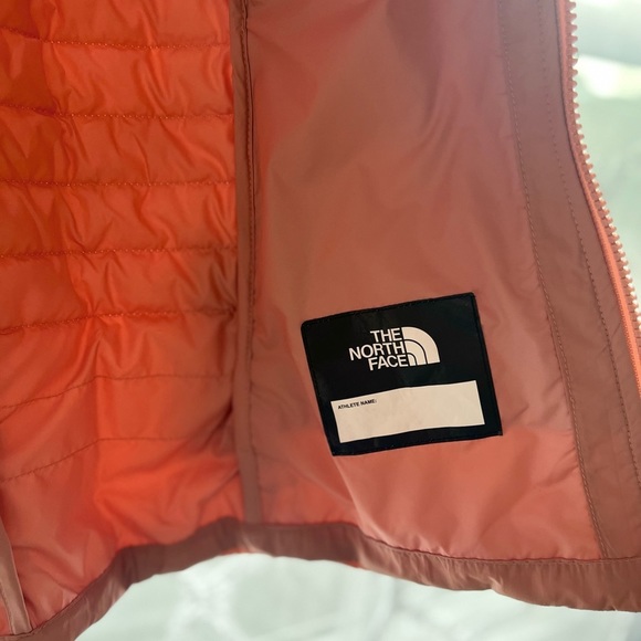 North Face Vest size XL girls - Picture 10 of 13